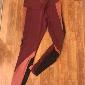 😎😎😎😎 Reebok Active Wear Leggings NEW Lots of stretch